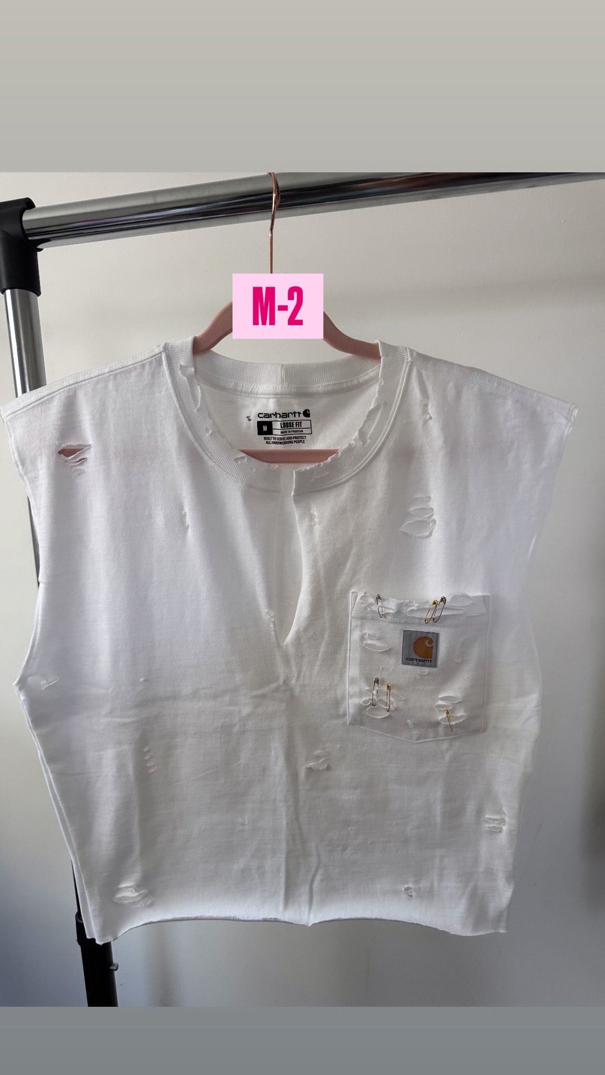White Carhartt| Pocket tank tee M2